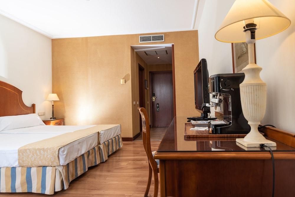 Termes Montbrio Hotel & Spa Montbrió del Camp Kültér fotó