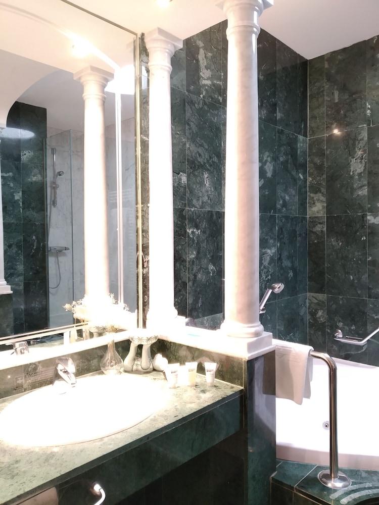 Termes Montbrio Hotel & Spa Montbrió del Camp Kültér fotó