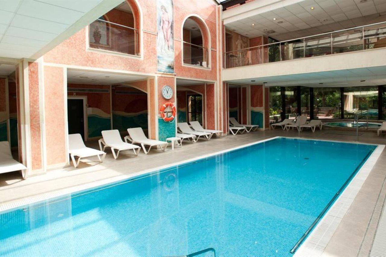 Termes Montbrio Hotel & Spa Montbrió del Camp Kültér fotó